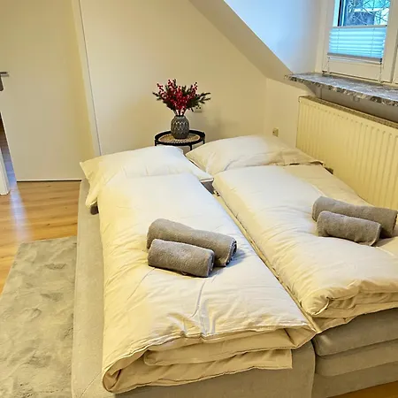 & Monteurwohnung 이제를론